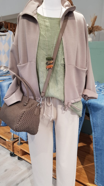 Vom Gewand der Ruhe und den Farben der Erde